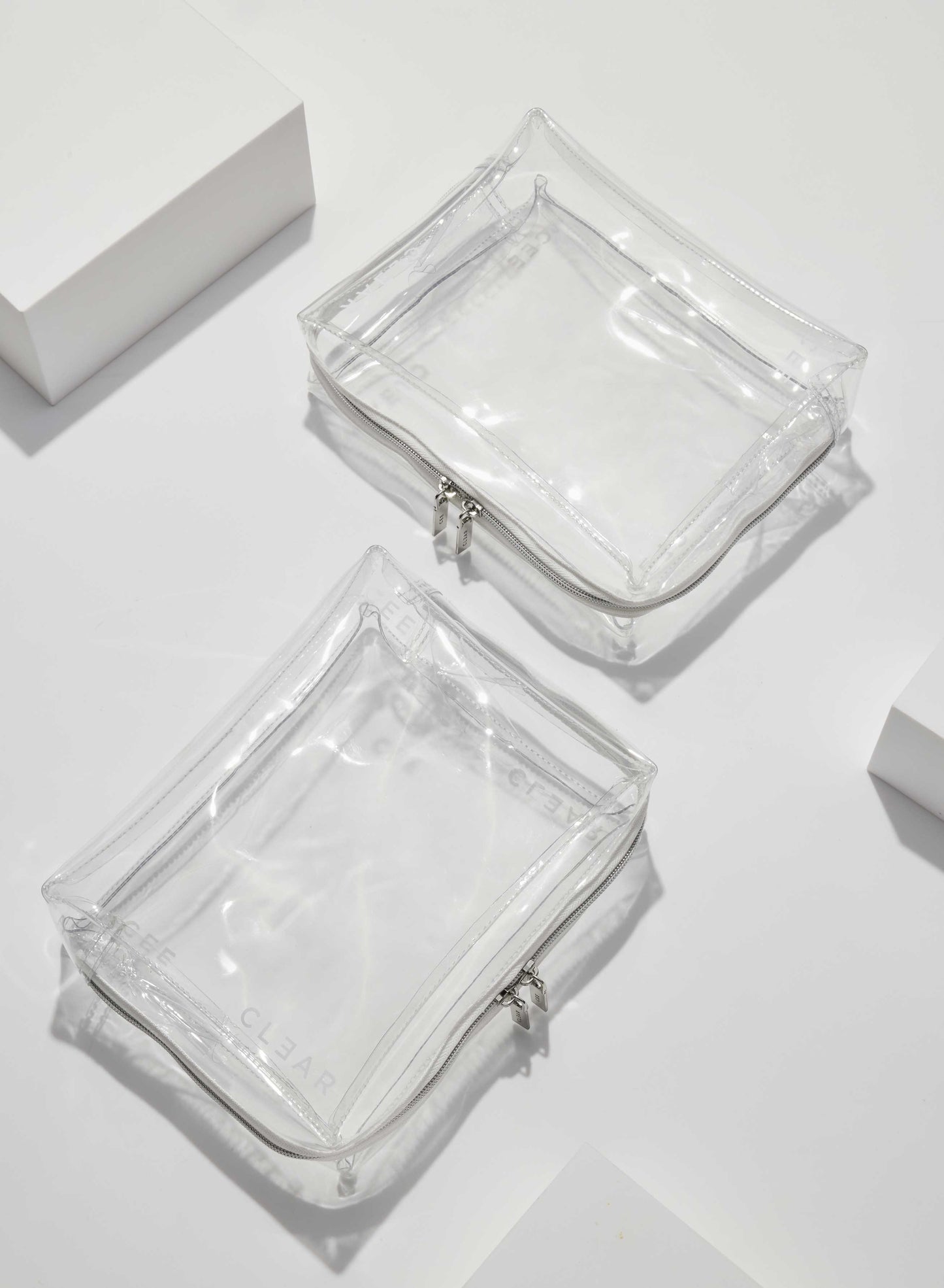 CLEAR LARGE COSMETIC CASE SET