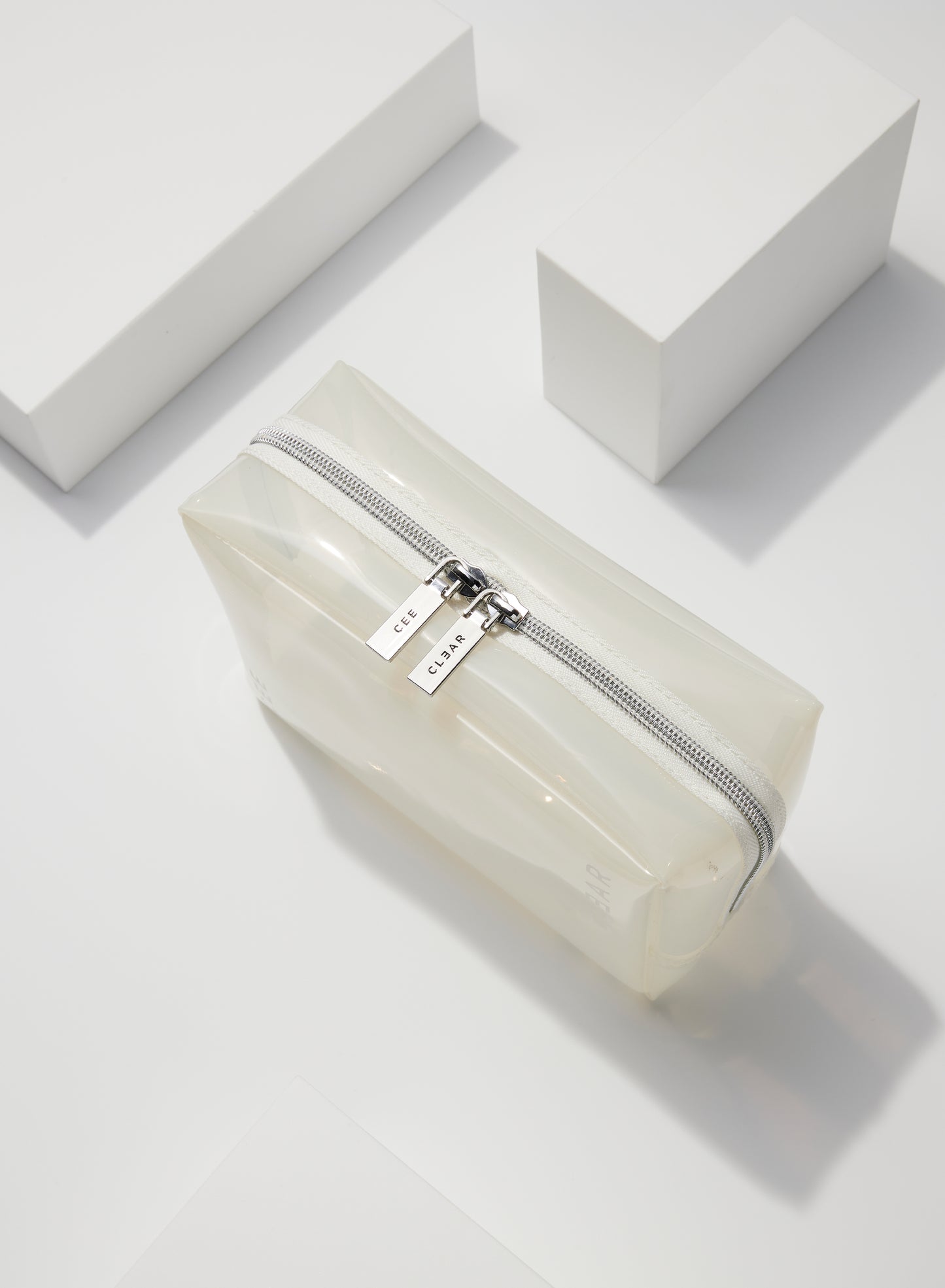 MILKY SMALL COSMETIC CASE