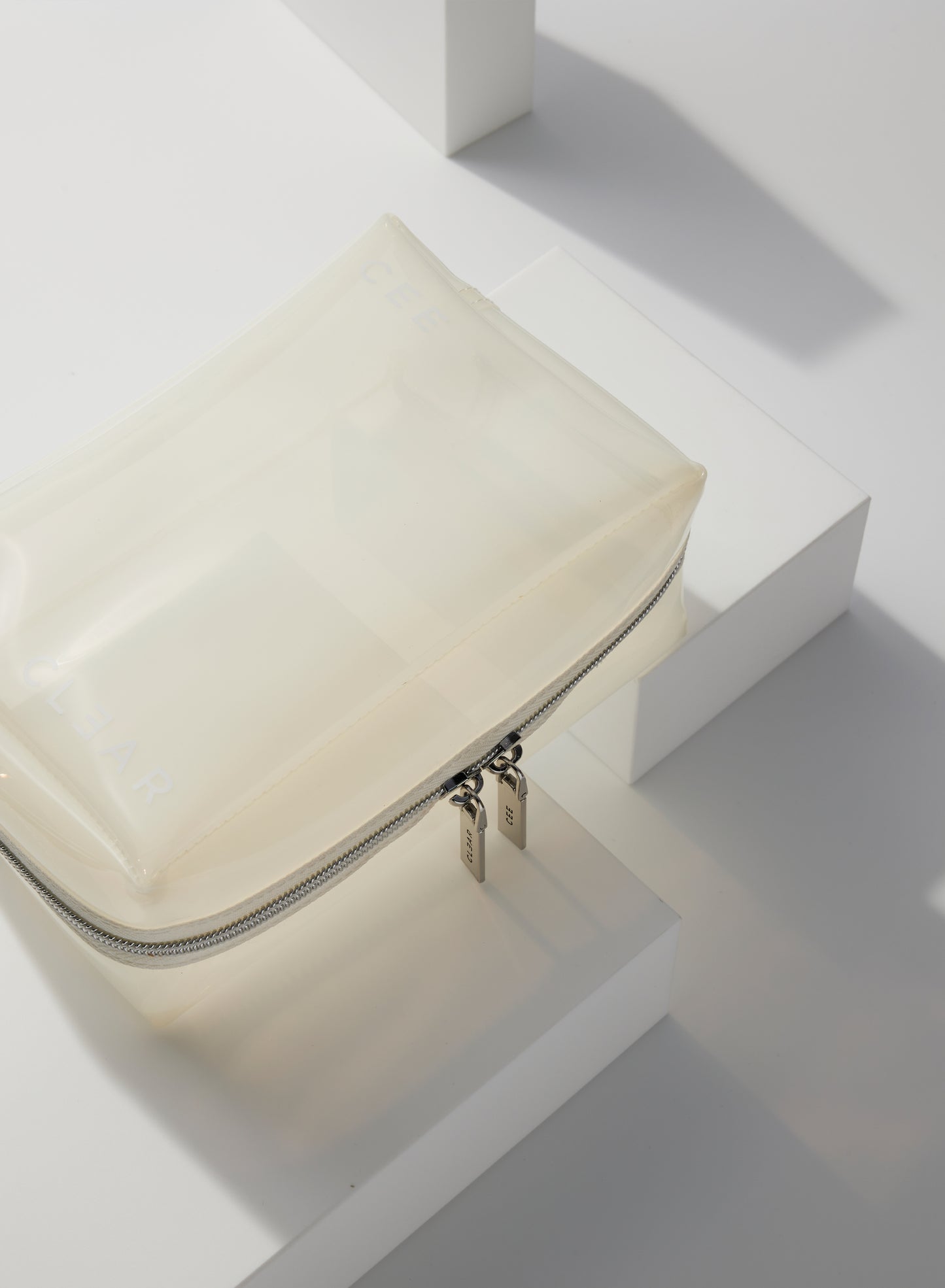 MILKY SMALL COSMETIC CASE