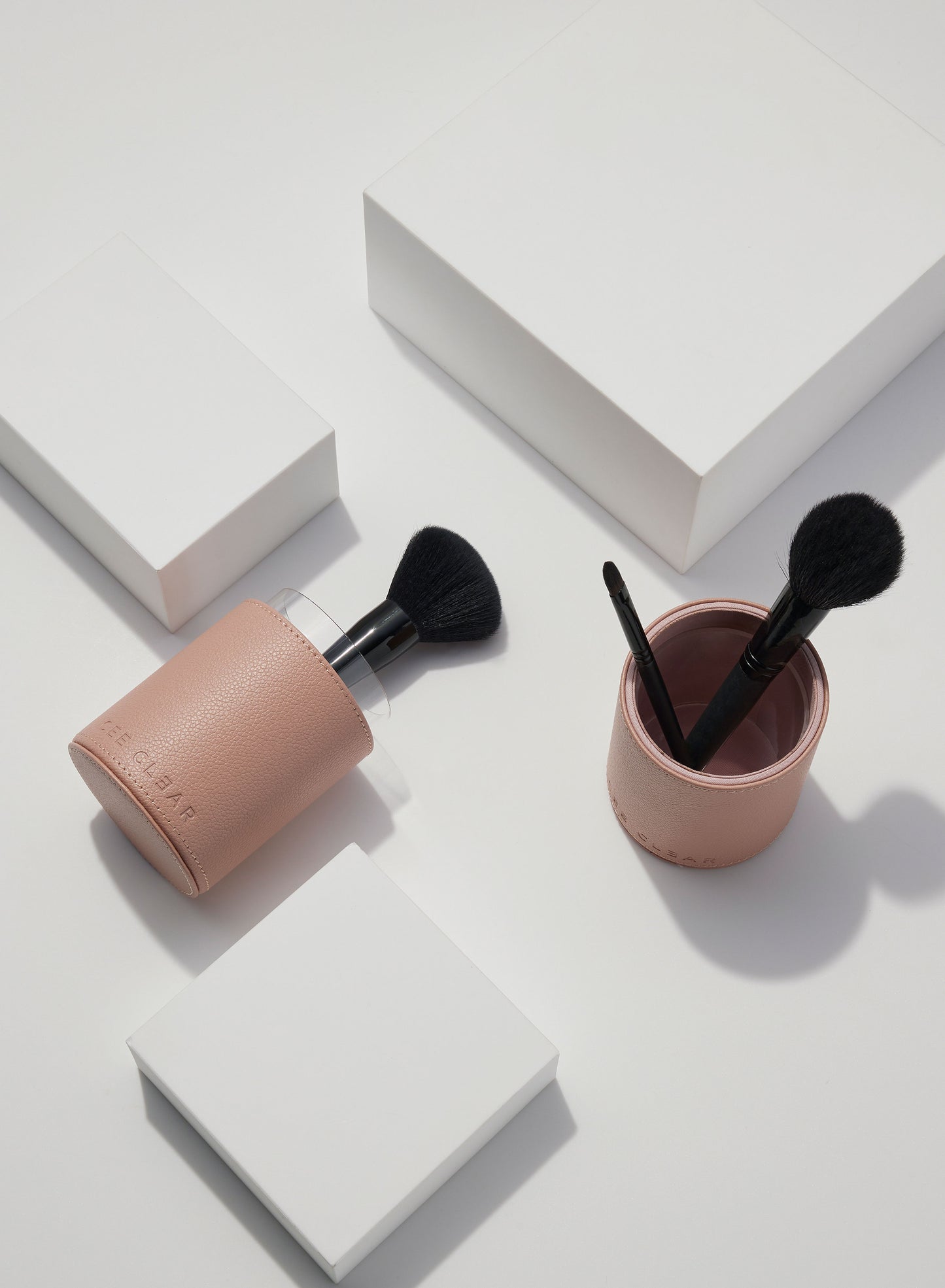 MAKEUP BRUSH CASE BLUSH