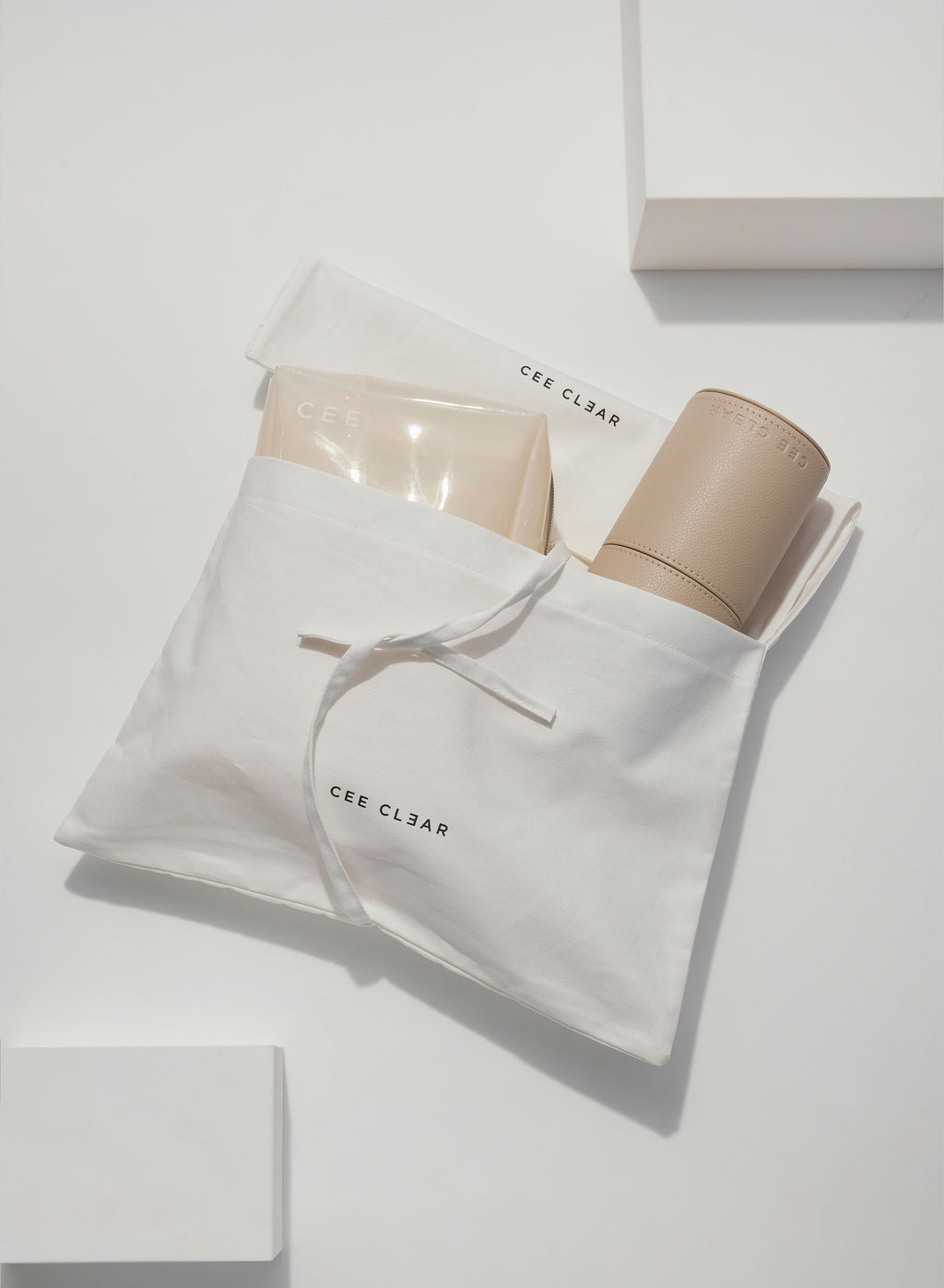 NATURAL BRUSH HOLDER & COSMETIC CASE SET